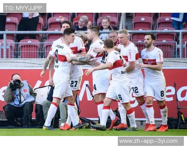 阿克成为巴萨引援首选随转会窗口推进签约可能性增加